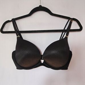 Vintage: Victoria's Secret Black Push-Up Bra, Size 36C